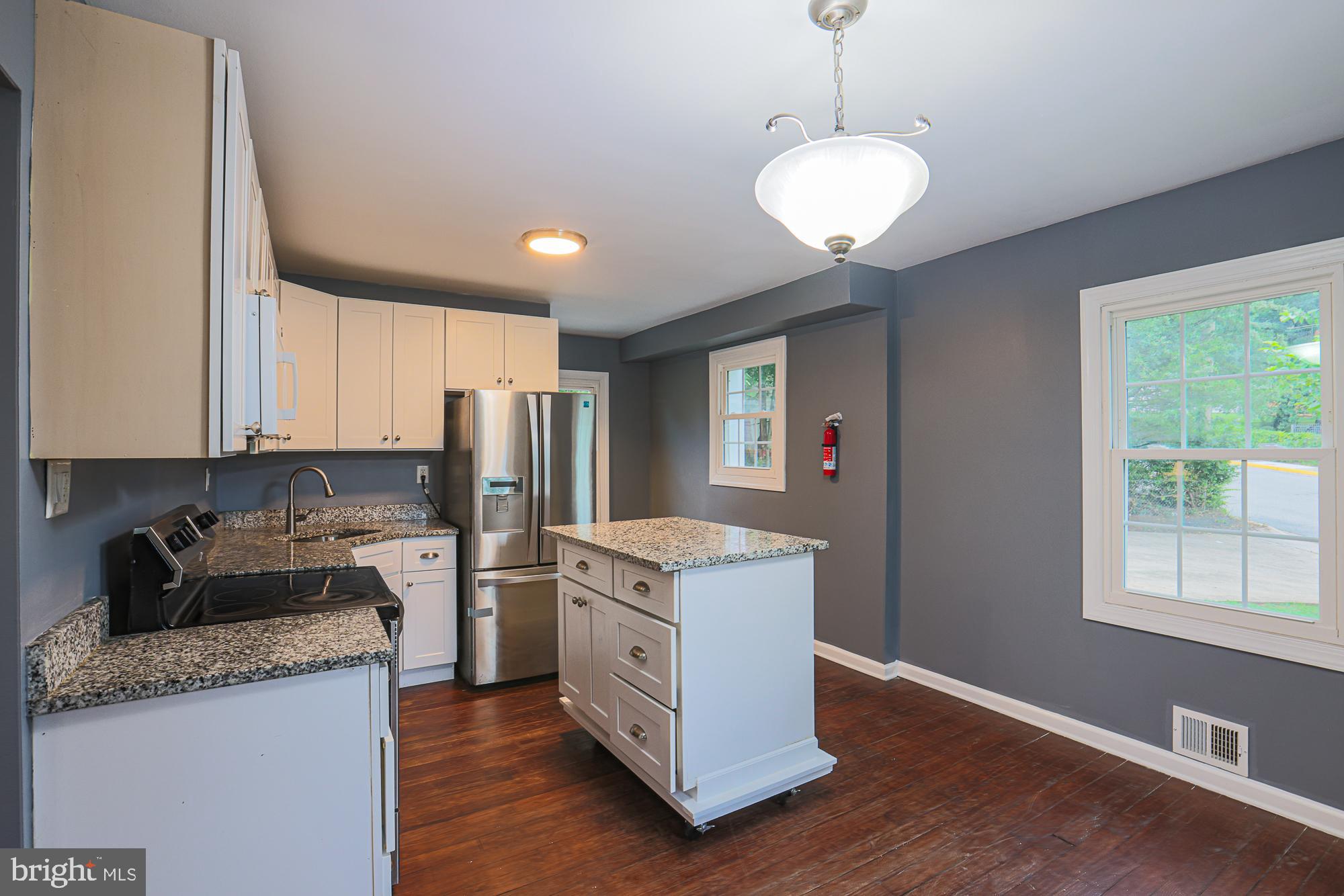 LANDOVER HILLS - Residential