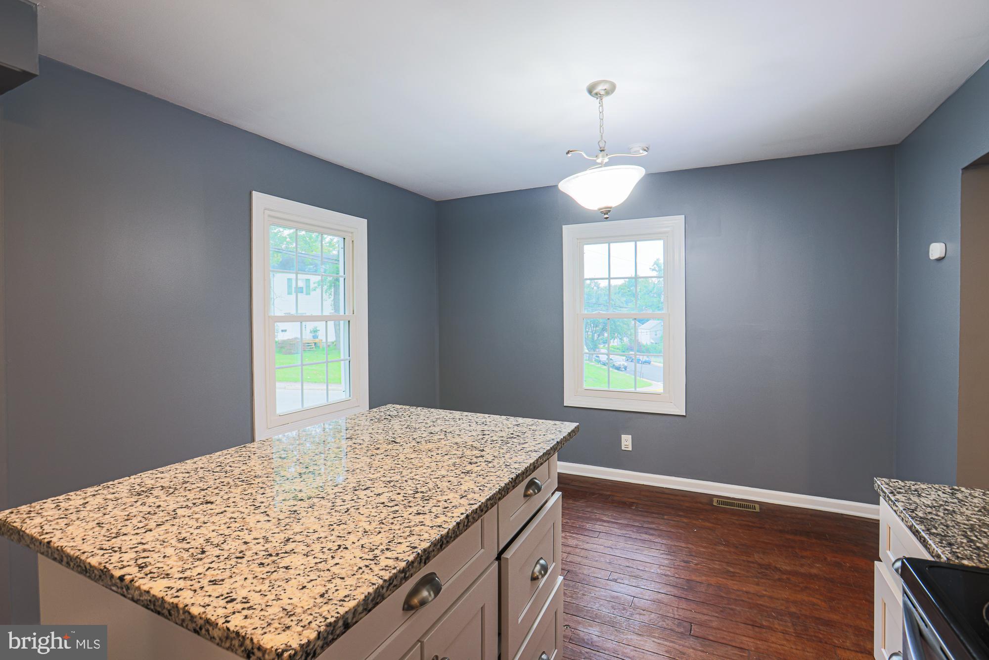 LANDOVER HILLS - Residential