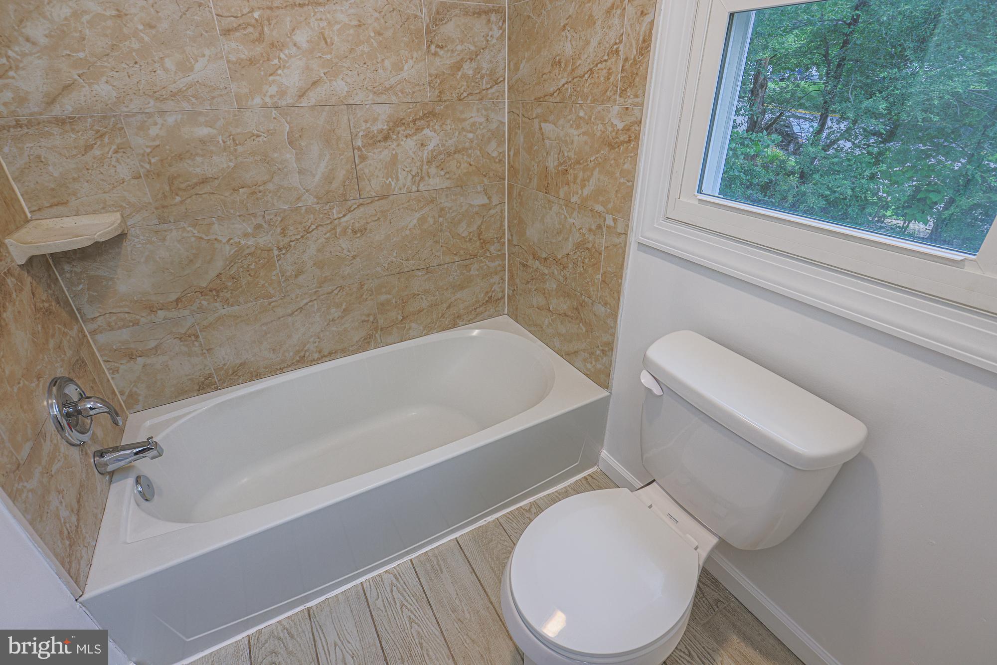 LANDOVER HILLS - Residential