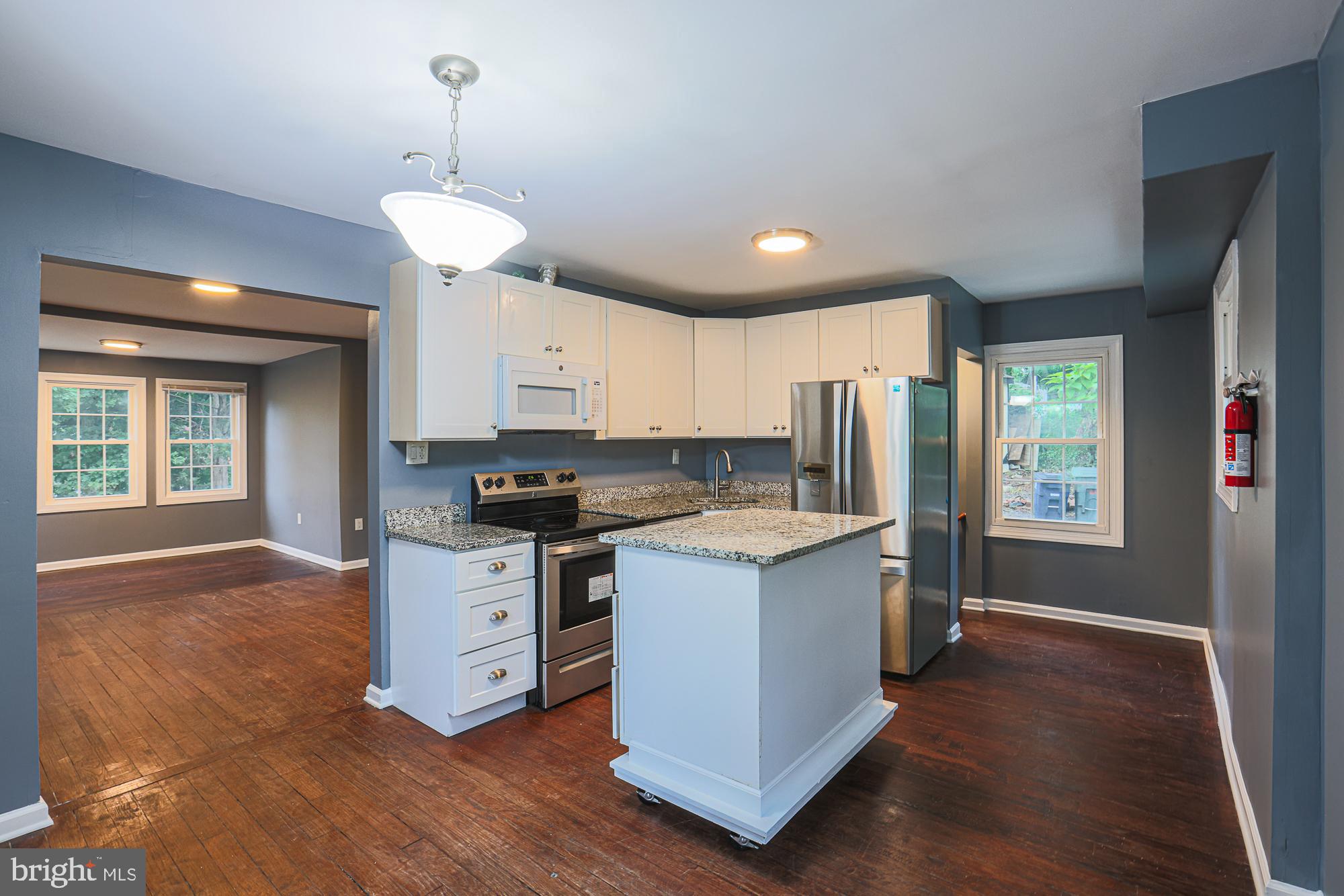 LANDOVER HILLS - Residential