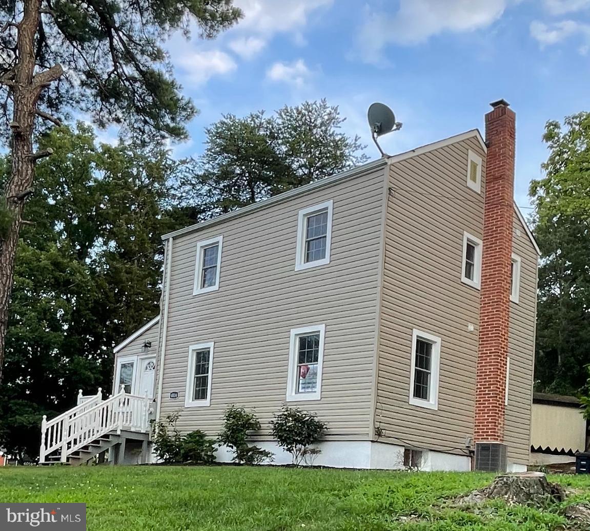 LANDOVER HILLS - Residential