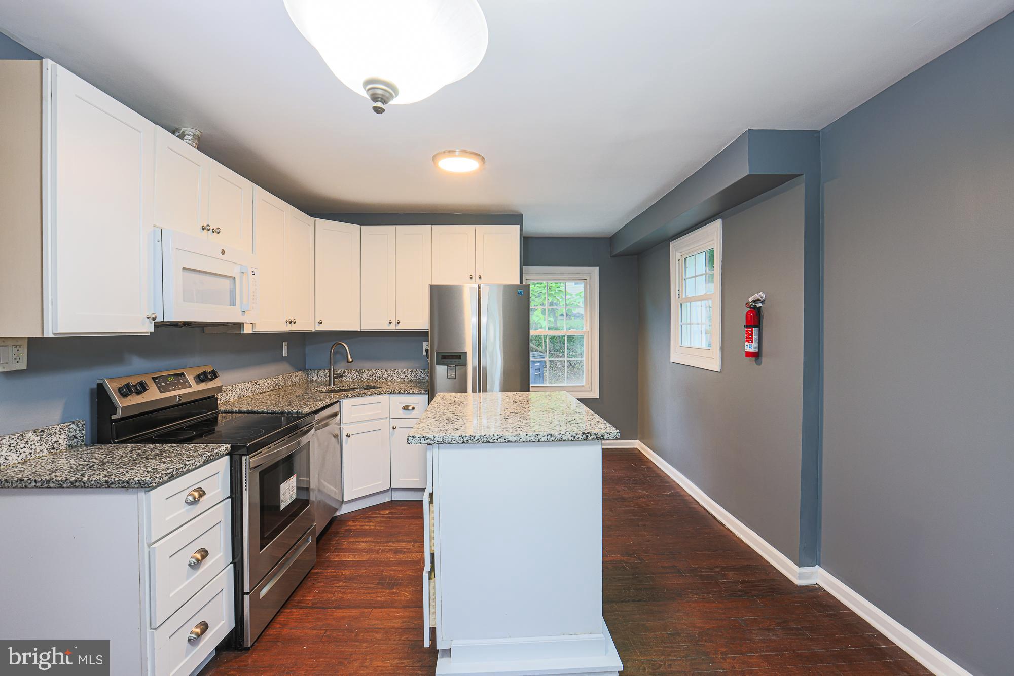 LANDOVER HILLS - Residential