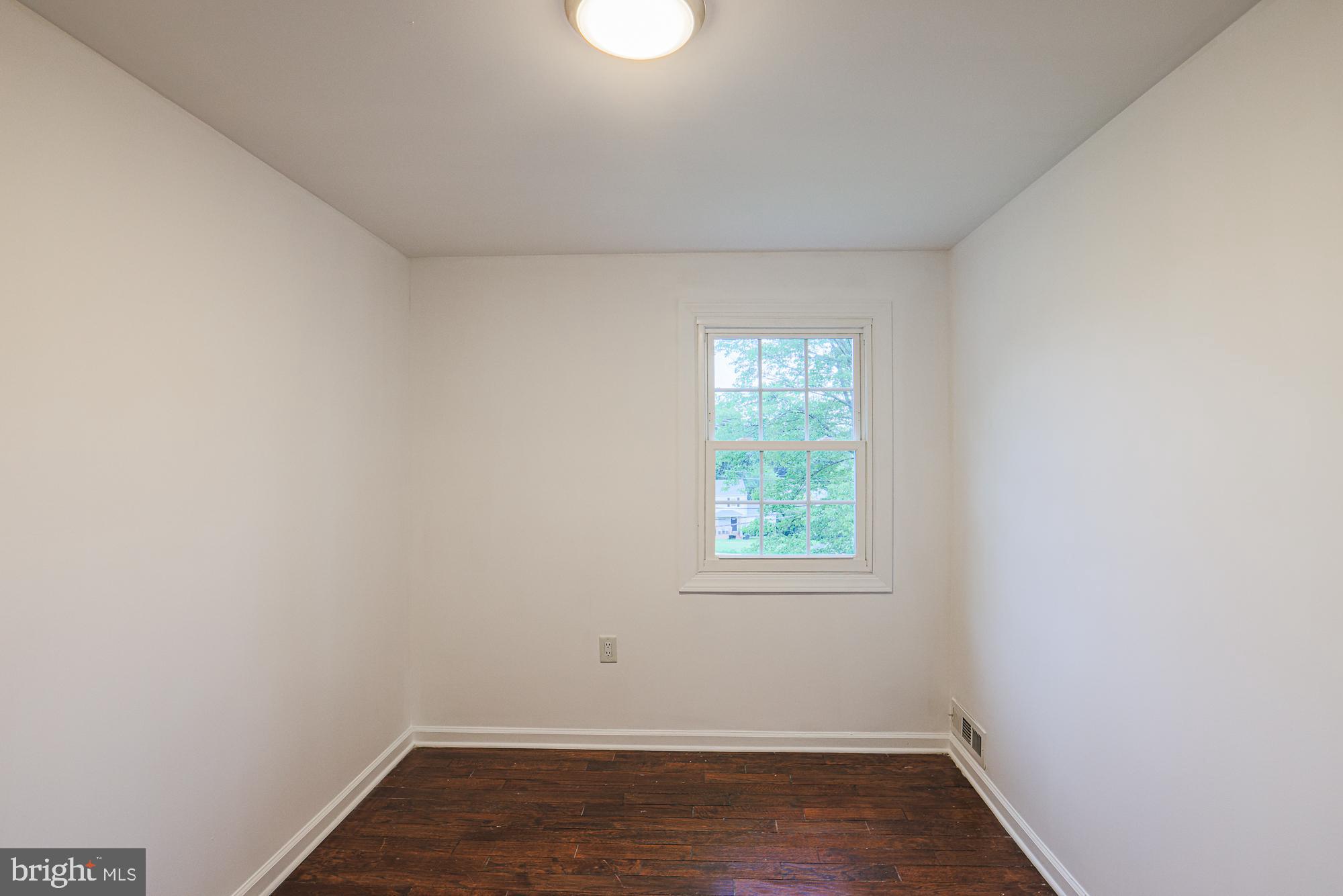 LANDOVER HILLS - Residential