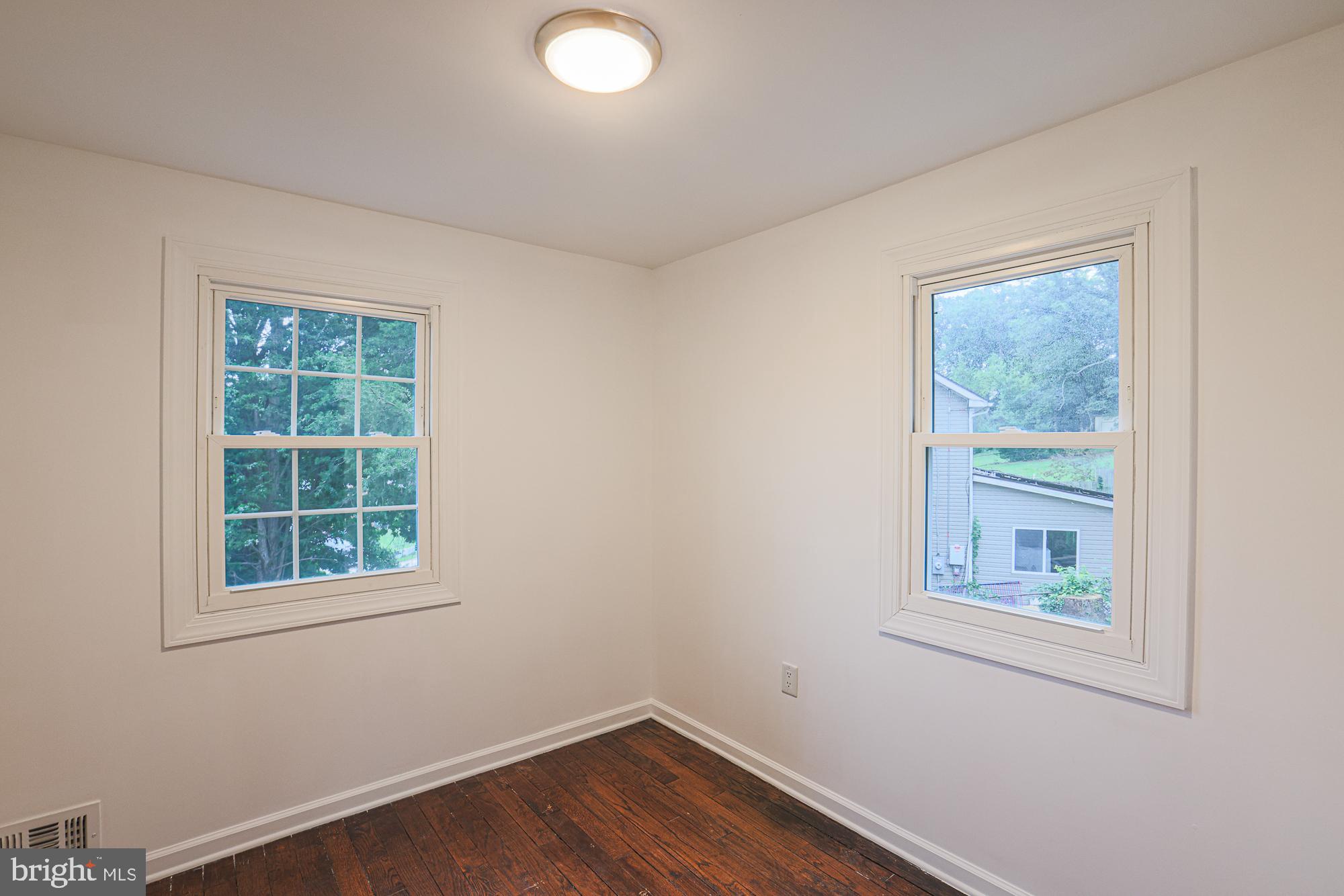 LANDOVER HILLS - Residential