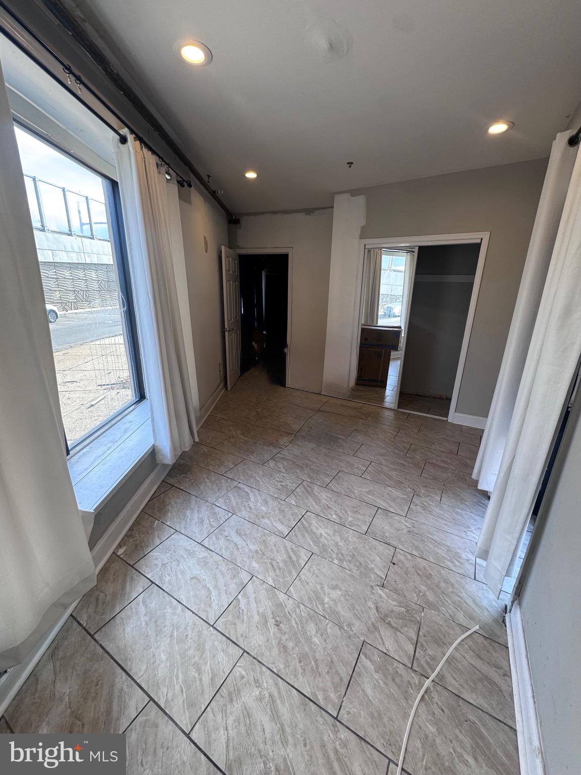 868 MOYER STREET 70 1ST FL