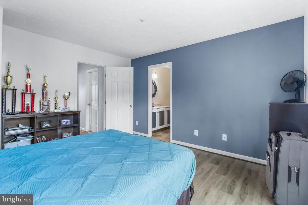 RUSSETT - Residential Lease