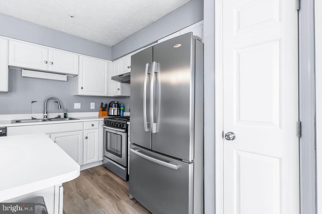 RUSSETT - Residential Lease