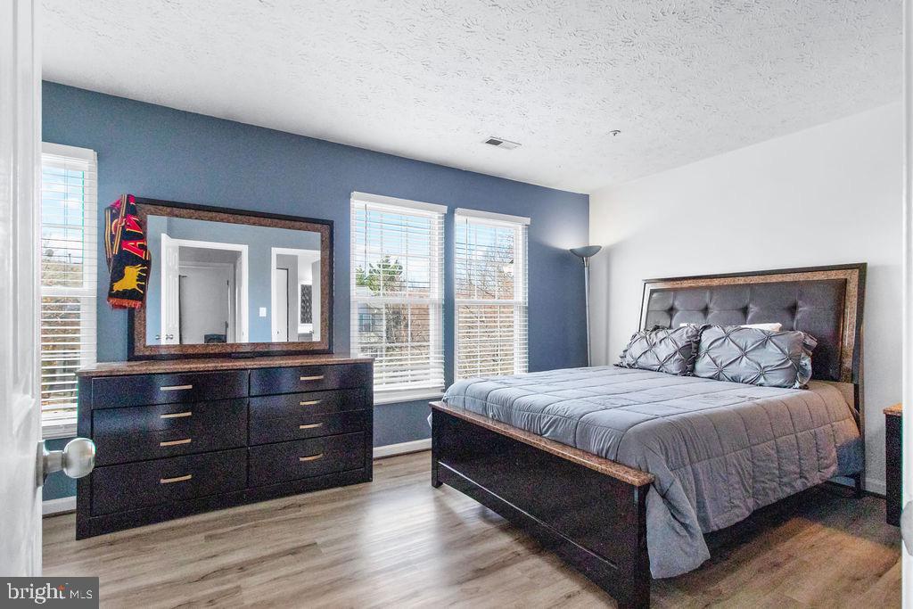 RUSSETT - Residential Lease