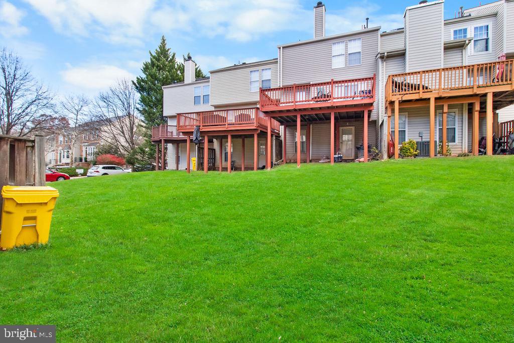 RUSSETT - Residential Lease