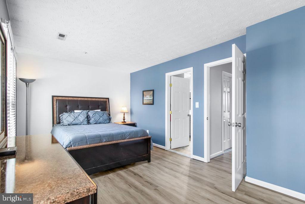 RUSSETT - Residential Lease