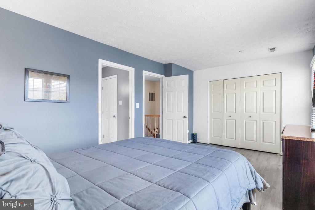 RUSSETT - Residential Lease