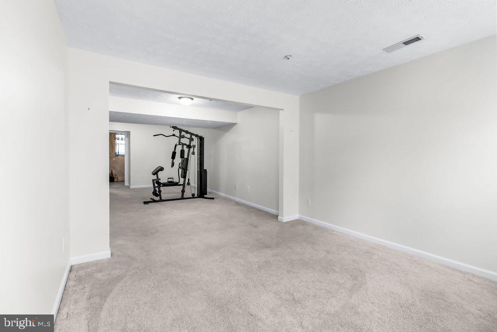 RUSSETT - Residential Lease