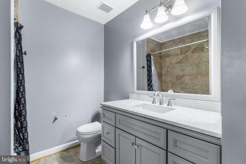 RUSSETT - Residential Lease