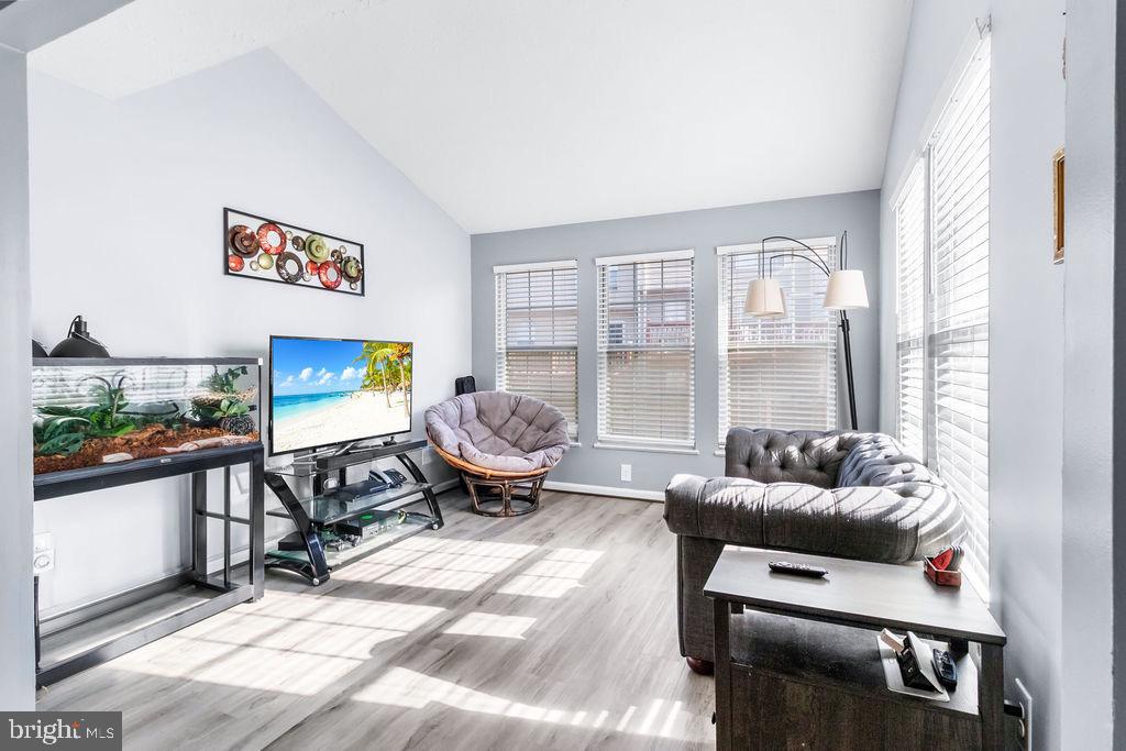 RUSSETT - Residential Lease