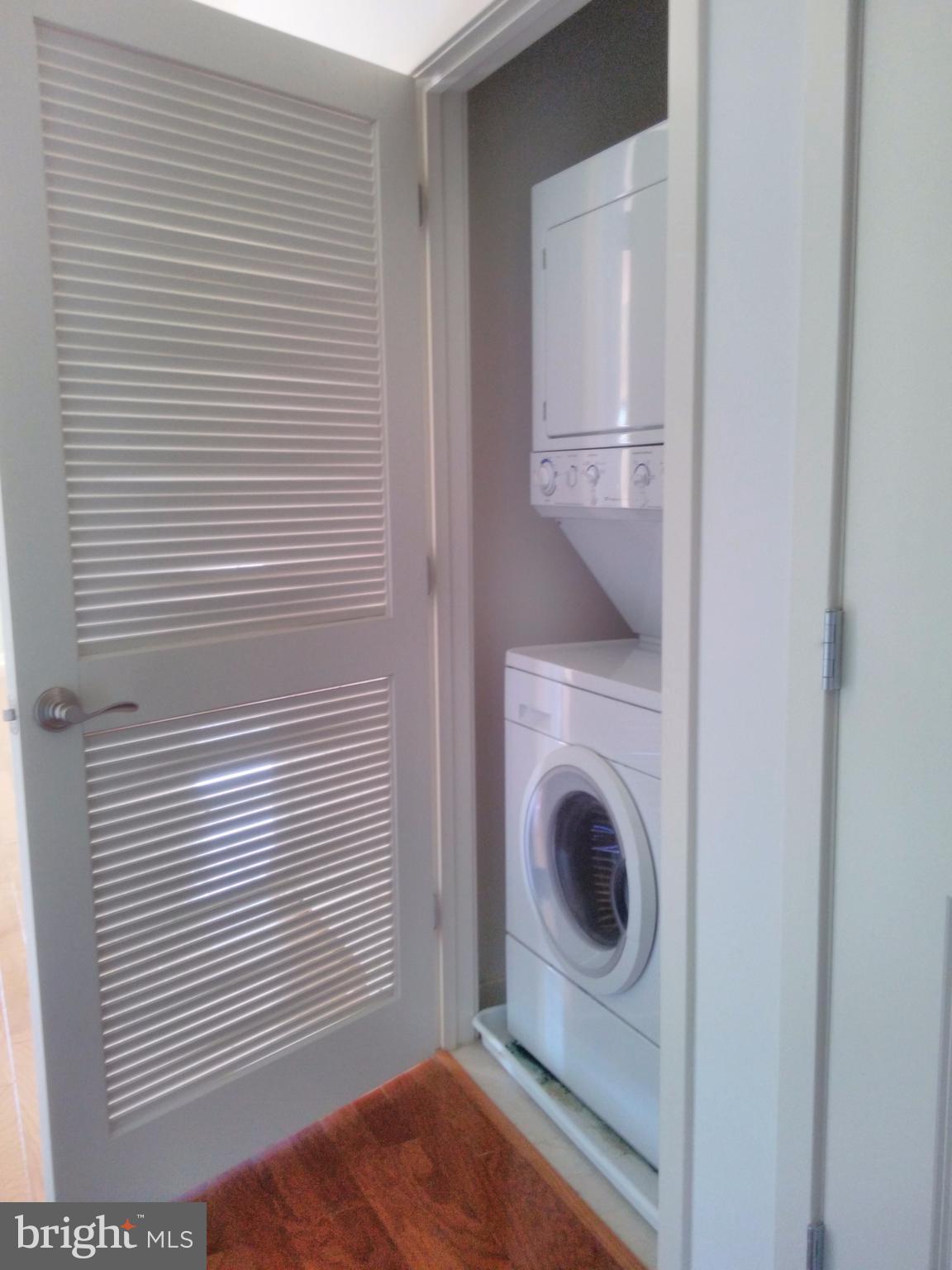 CHARLES VILLAGE - Residential Lease