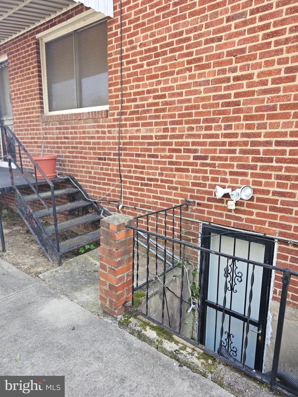 OXON HILL - Residential