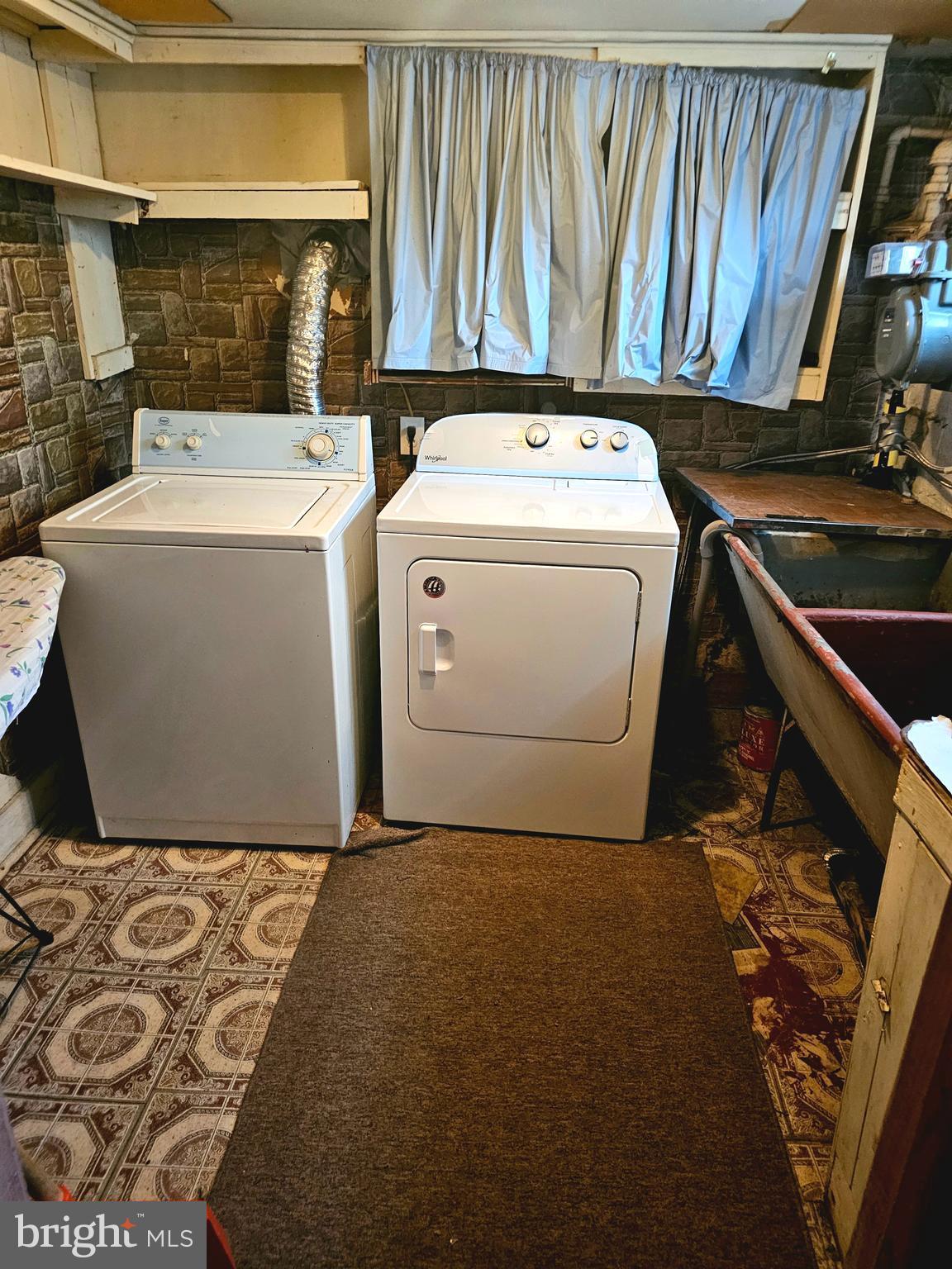 OXON HILL - Residential