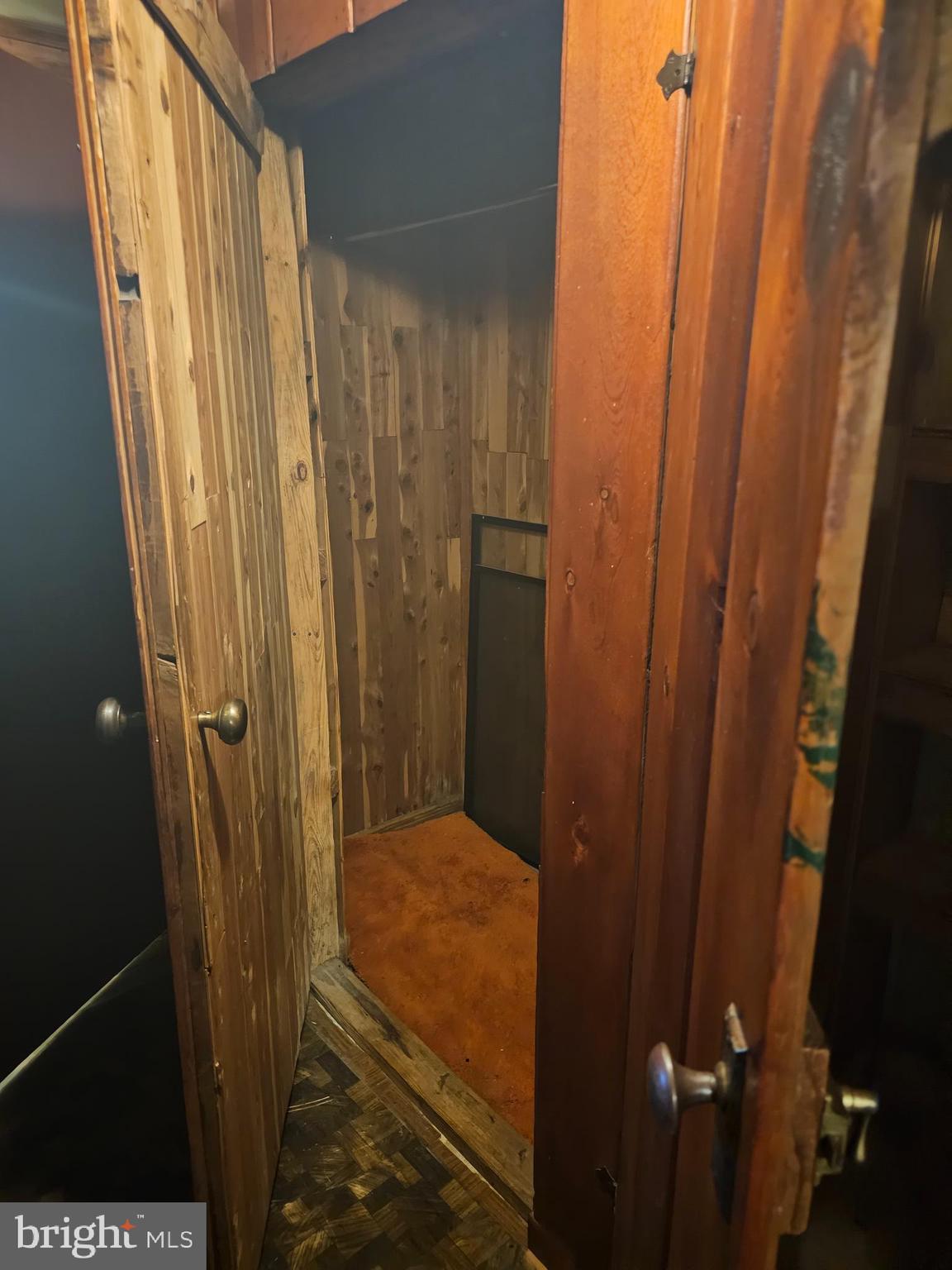 OXON HILL - Residential