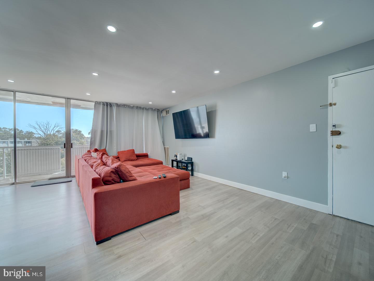 PRESIDENTIAL PARK - Residential