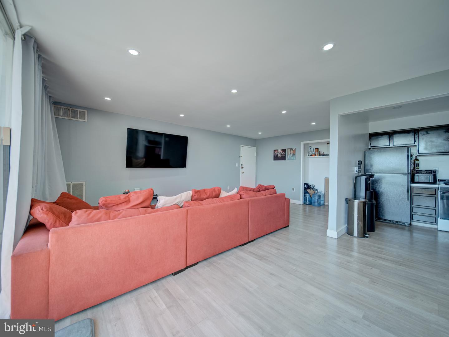 PRESIDENTIAL PARK - Residential