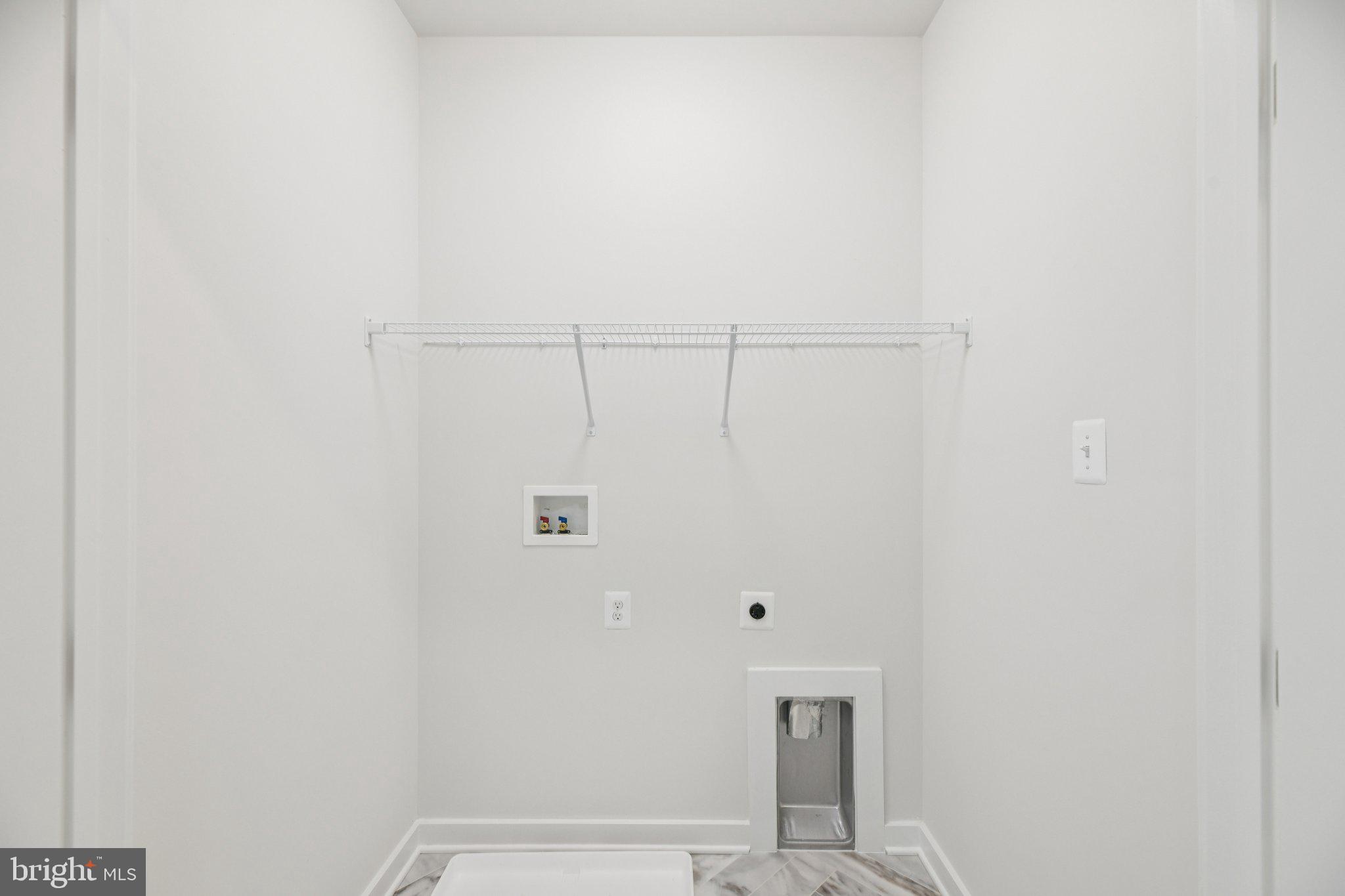 MELFORD TOWN CENTER - Residential