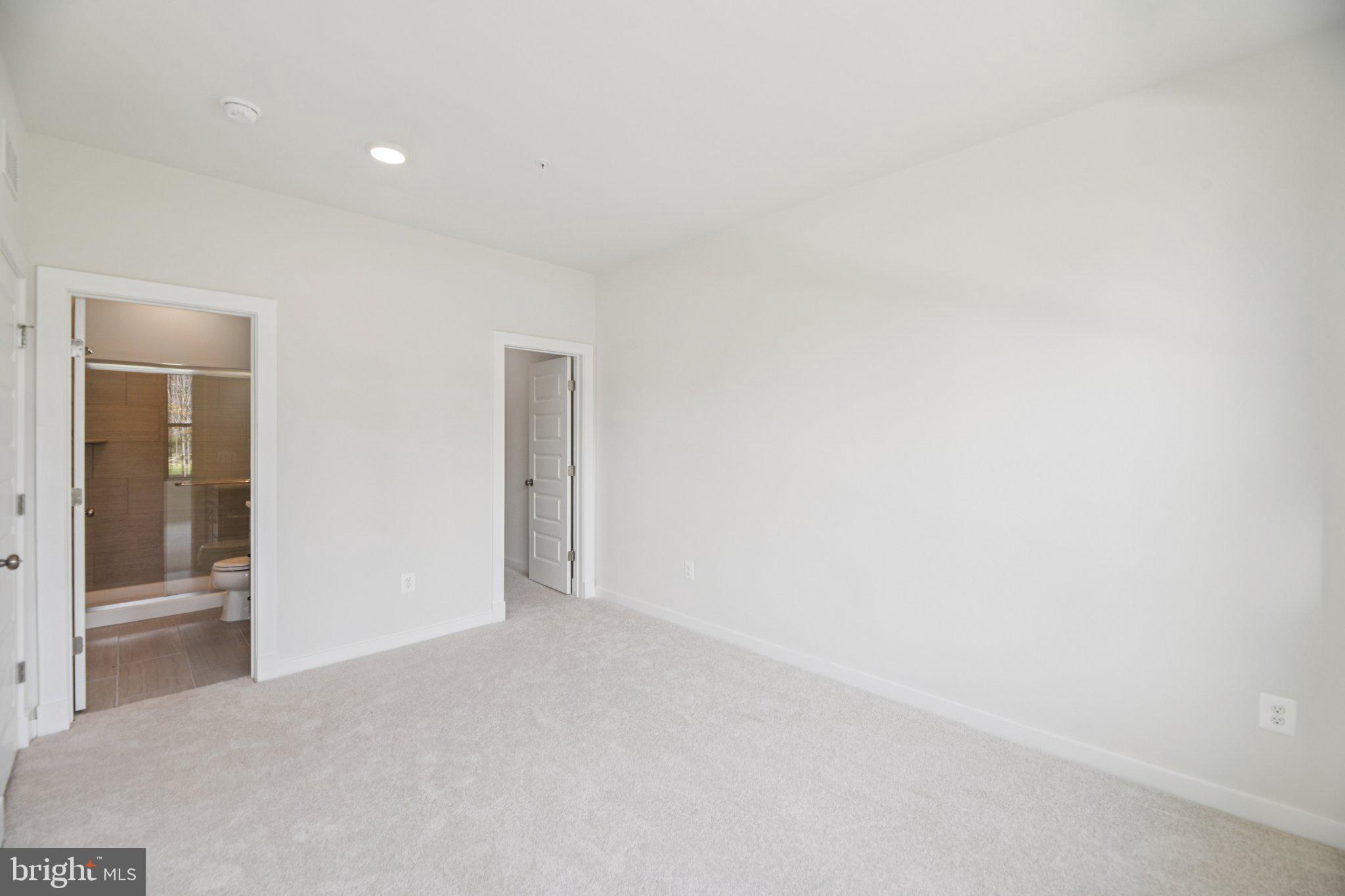 MELFORD TOWN CENTER - Residential