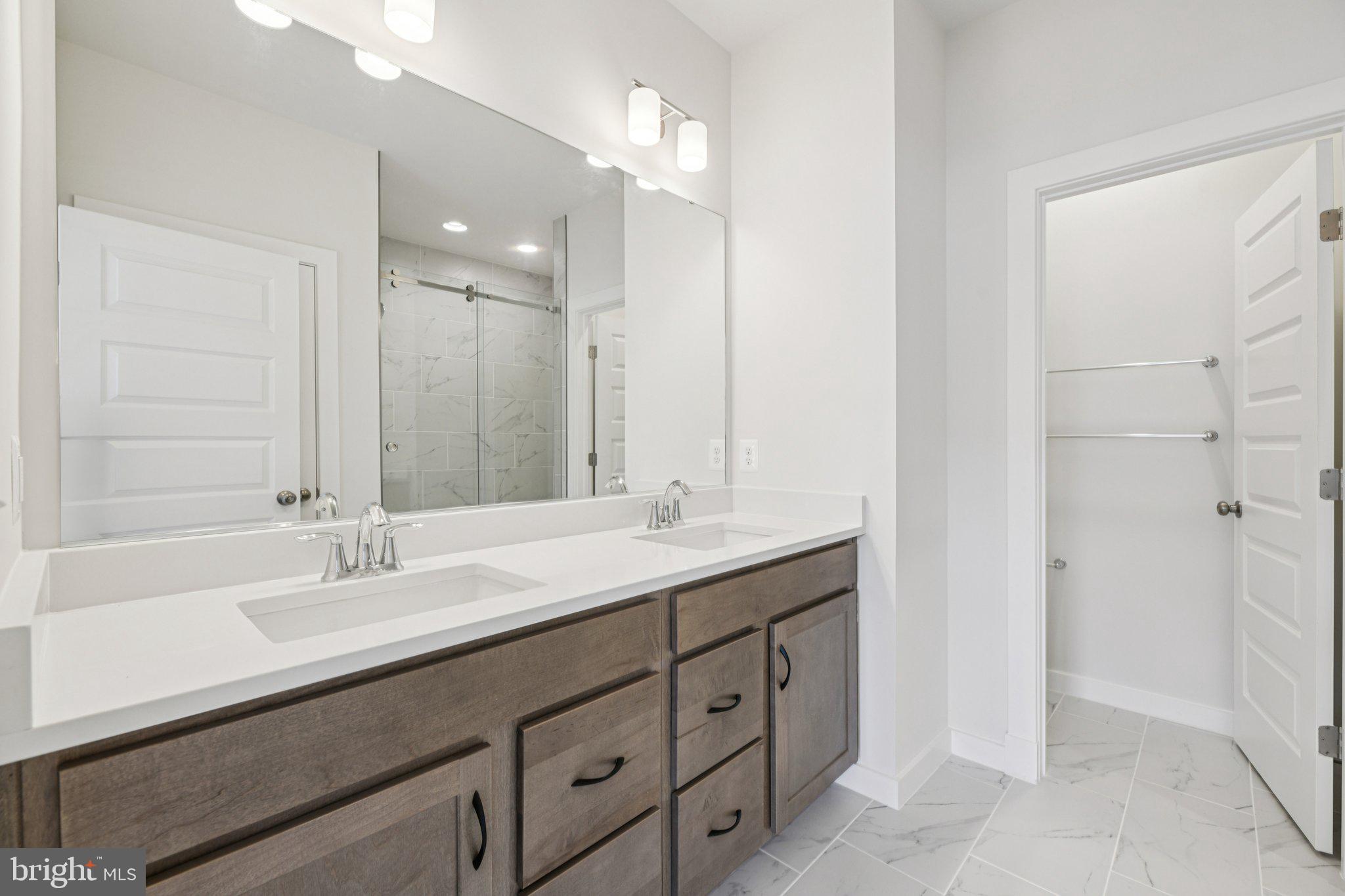 MELFORD TOWN CENTER - Residential