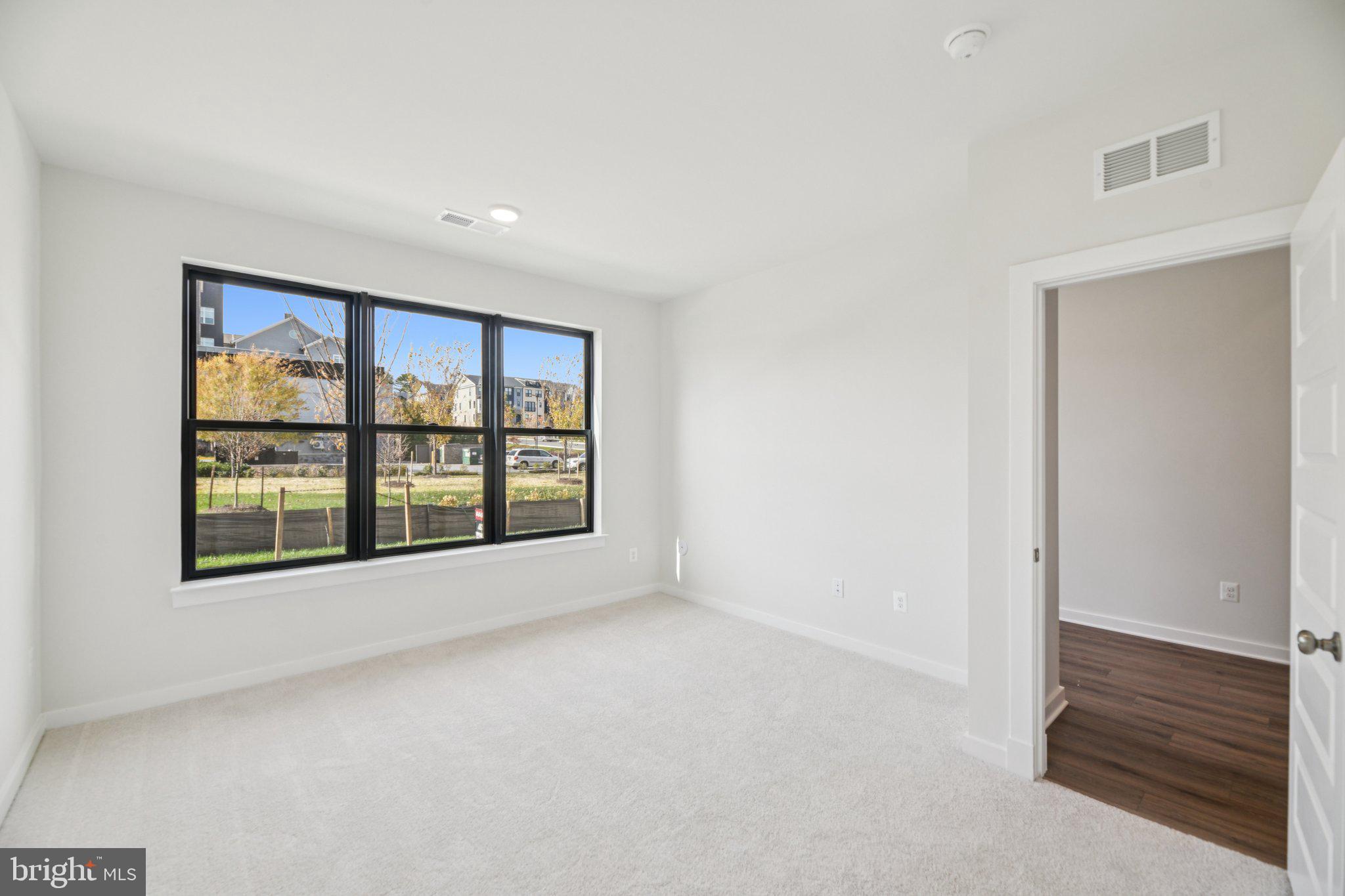 MELFORD TOWN CENTER - Residential