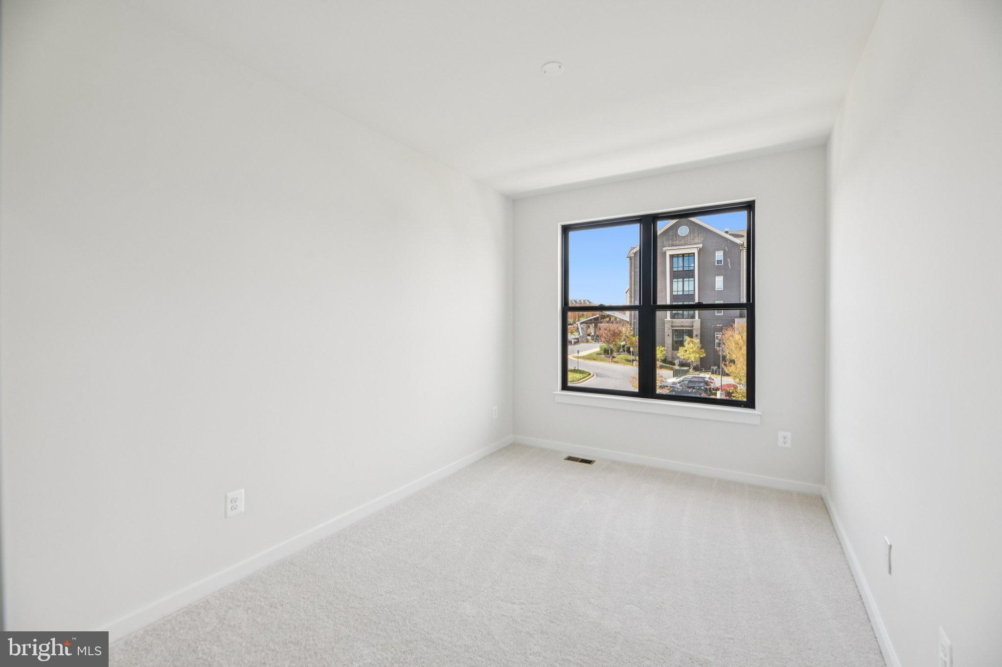 MELFORD TOWN CENTER - Residential