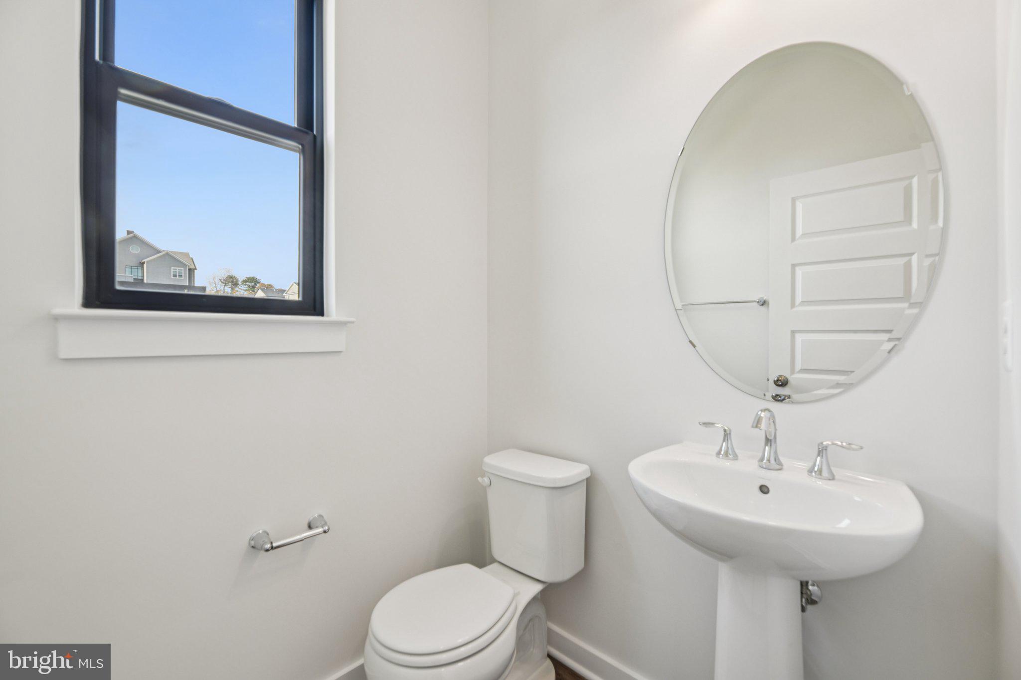 MELFORD TOWN CENTER - Residential