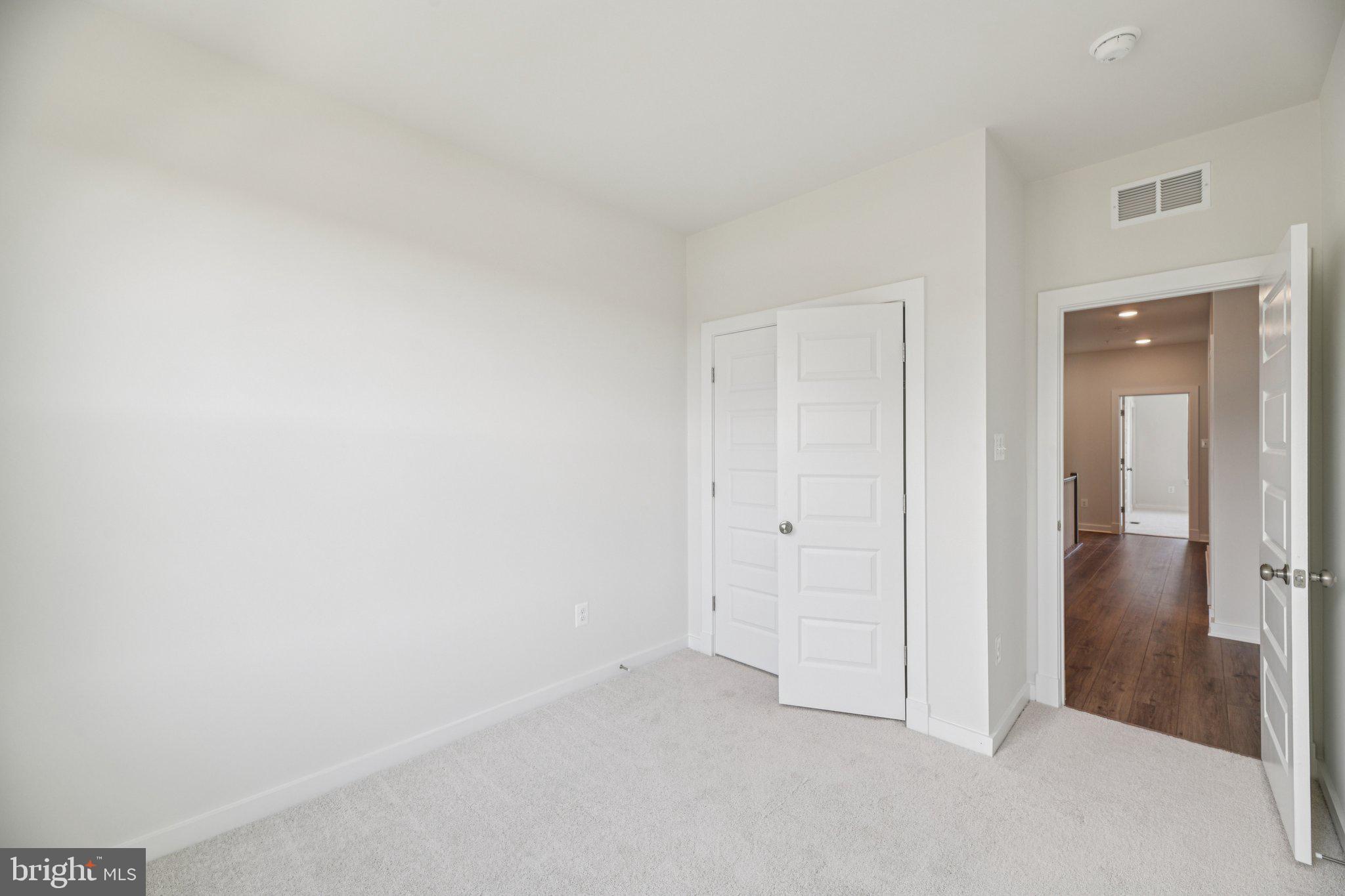 MELFORD TOWN CENTER - Residential