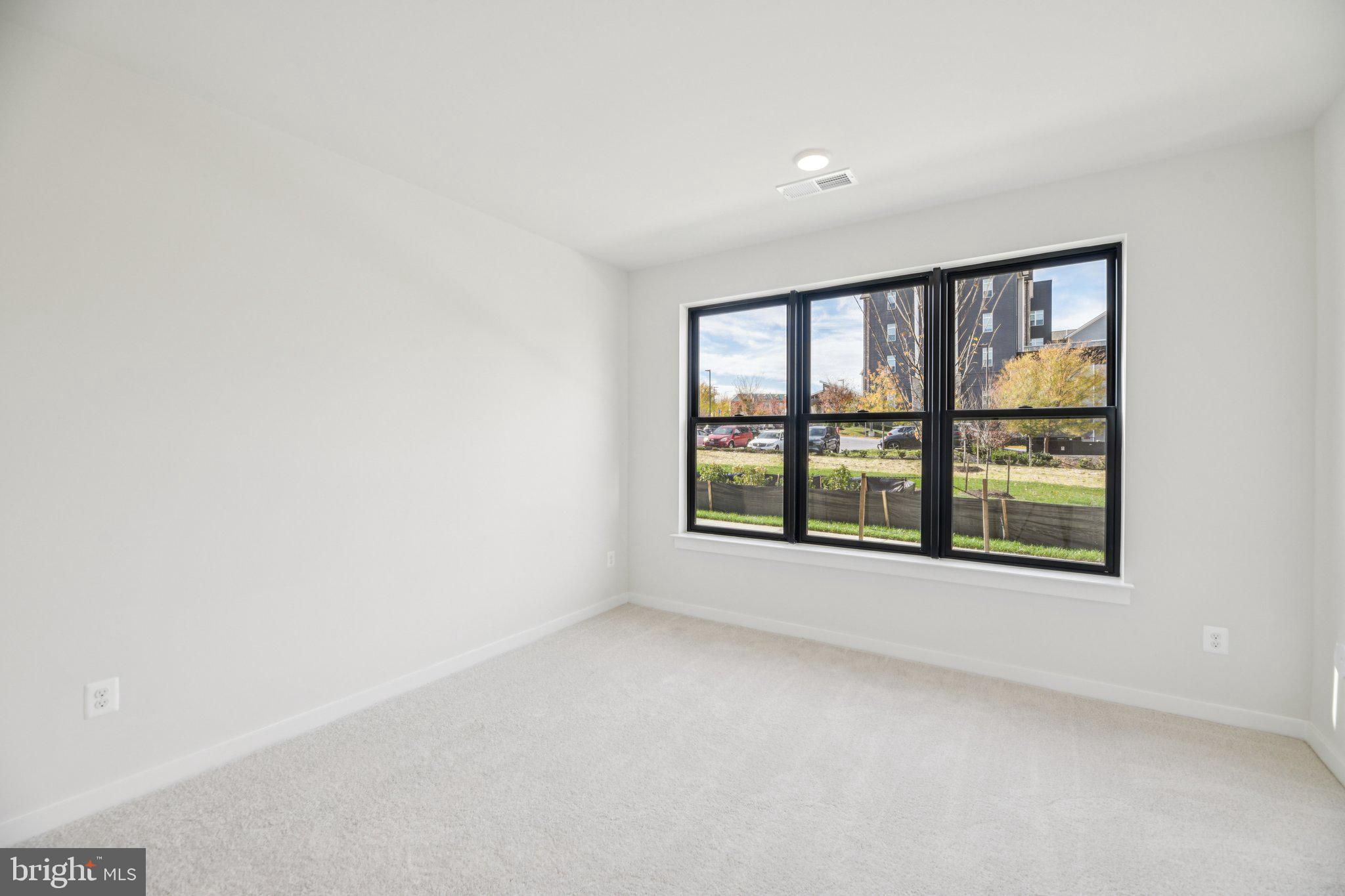 MELFORD TOWN CENTER - Residential