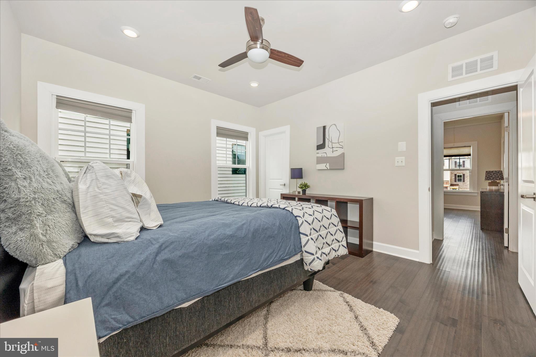 LAKE LINGANORE OAKDALE - Residential