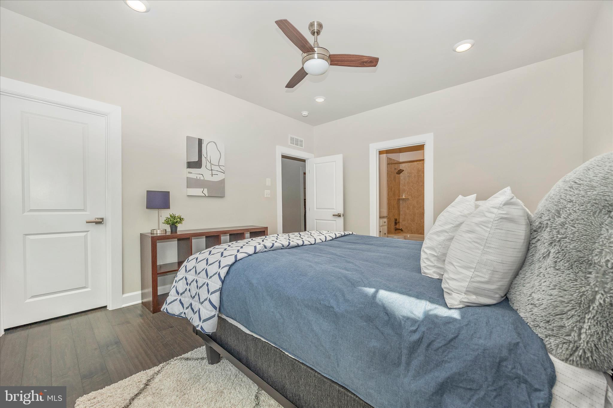 LAKE LINGANORE OAKDALE - Residential