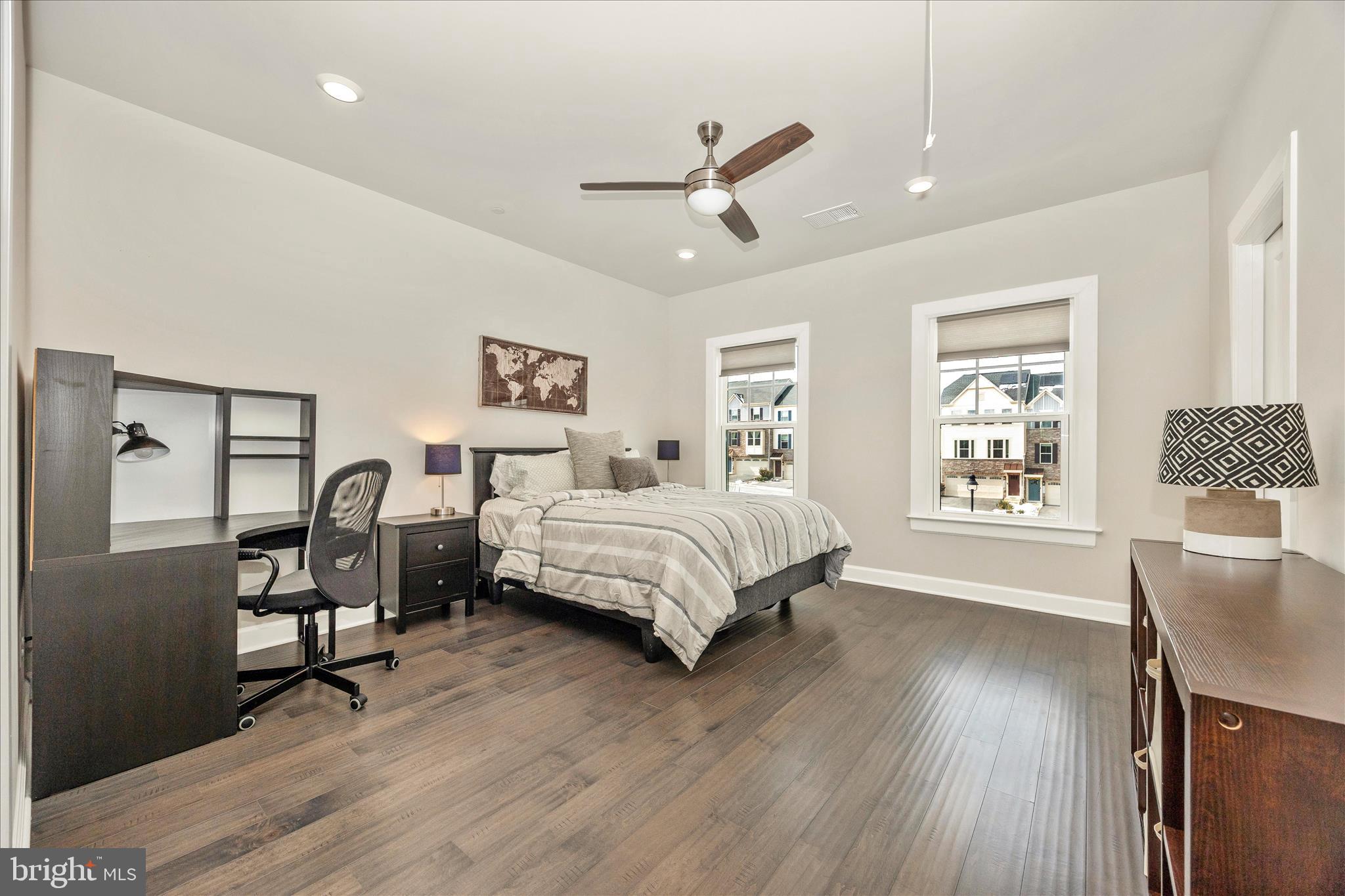 LAKE LINGANORE OAKDALE - Residential