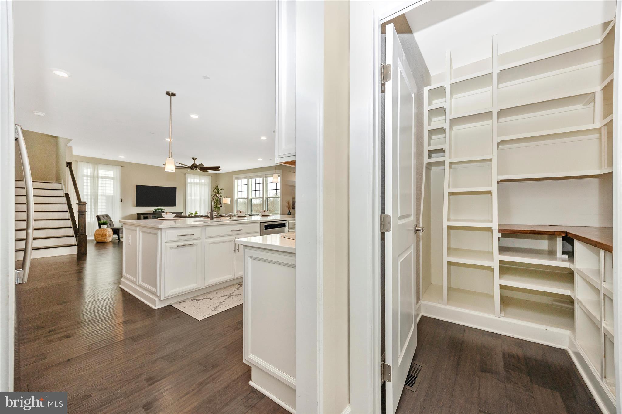 LAKE LINGANORE OAKDALE - Residential