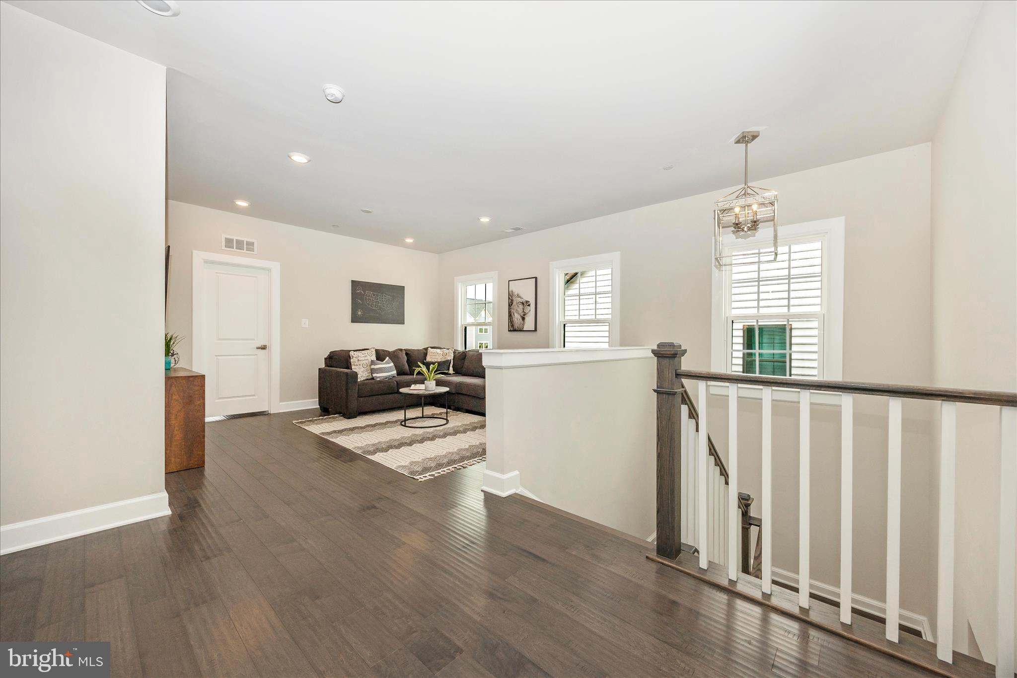 LAKE LINGANORE OAKDALE - Residential