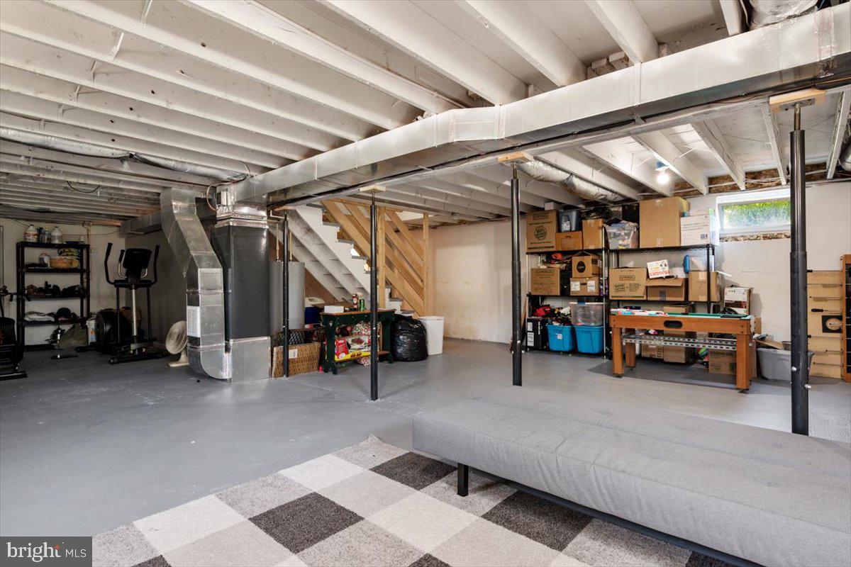 HUNTERS RIDGE - Residential