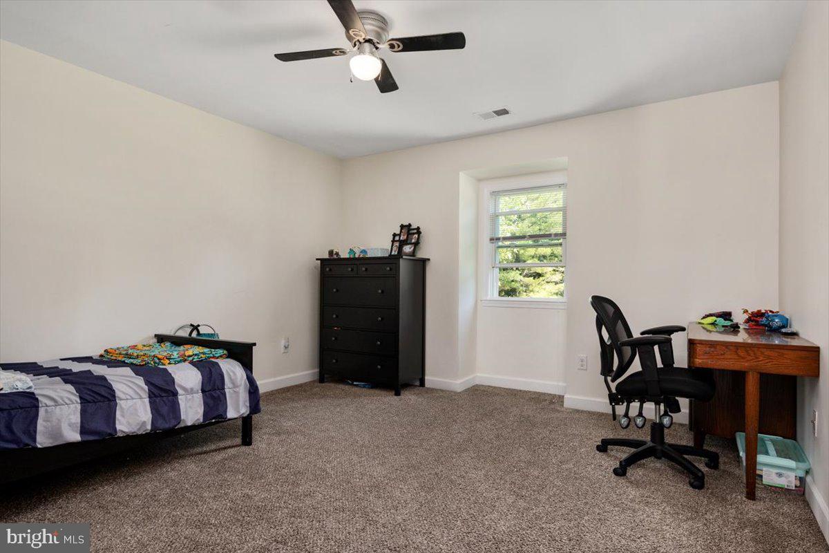 HUNTERS RIDGE - Residential