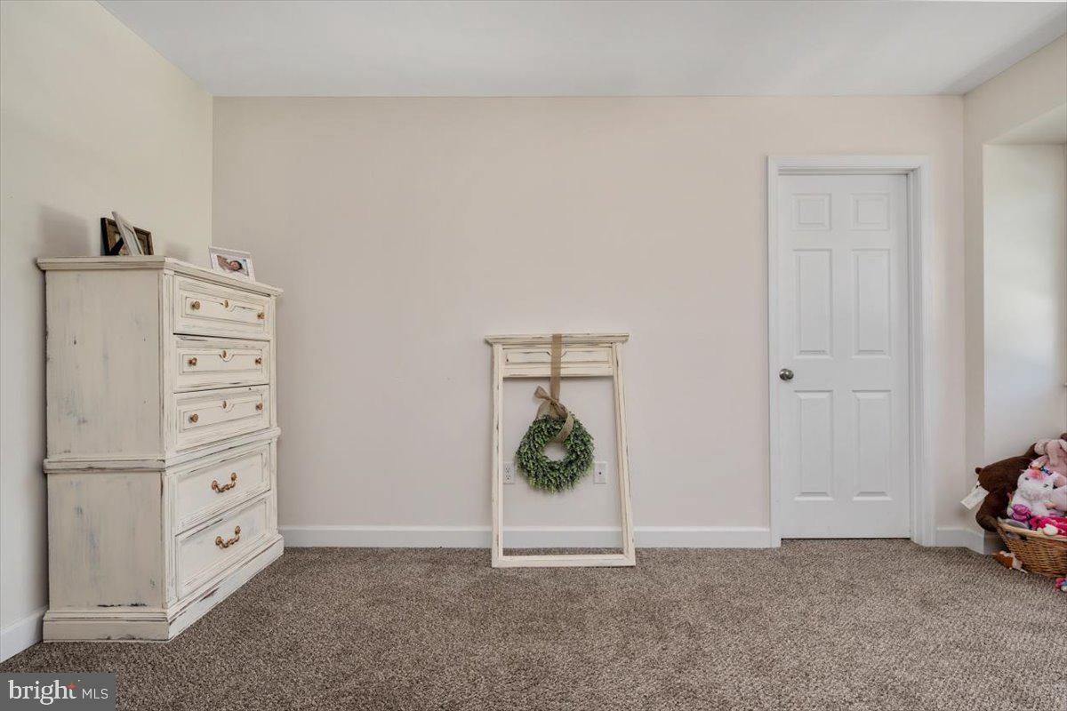 HUNTERS RIDGE - Residential