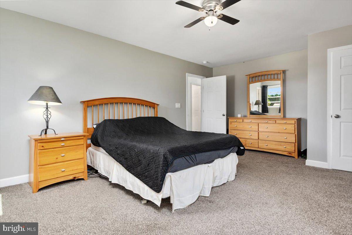 HUNTERS RIDGE - Residential