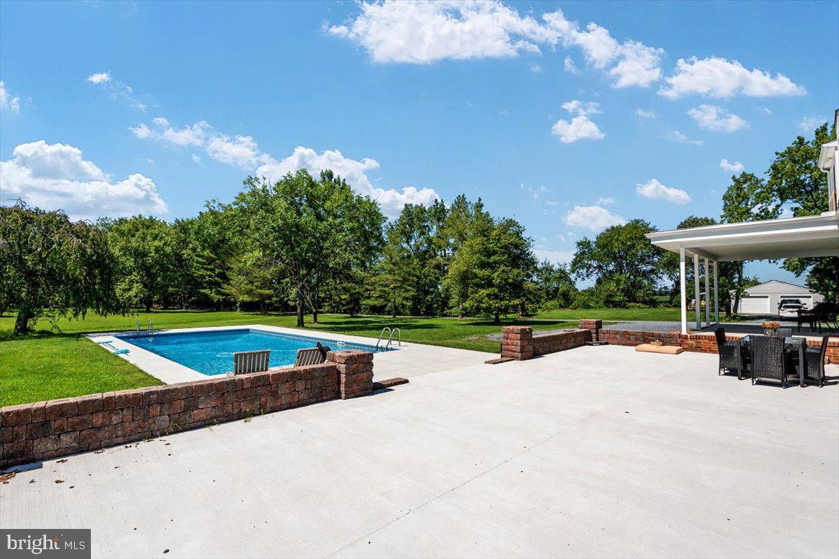 HUNTERS RIDGE - Residential