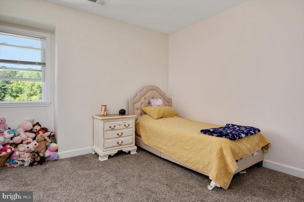 HUNTERS RIDGE - Residential