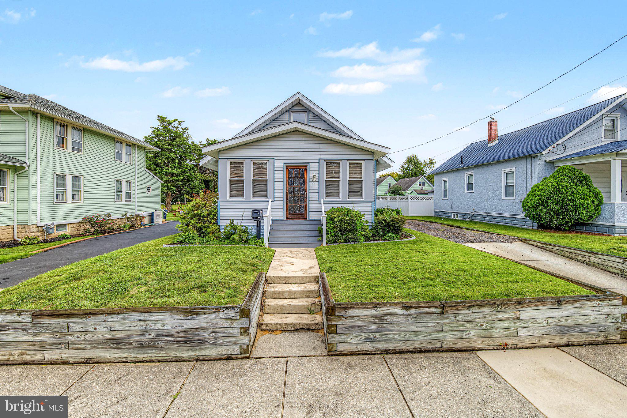 22 W NEVADA AVENUE