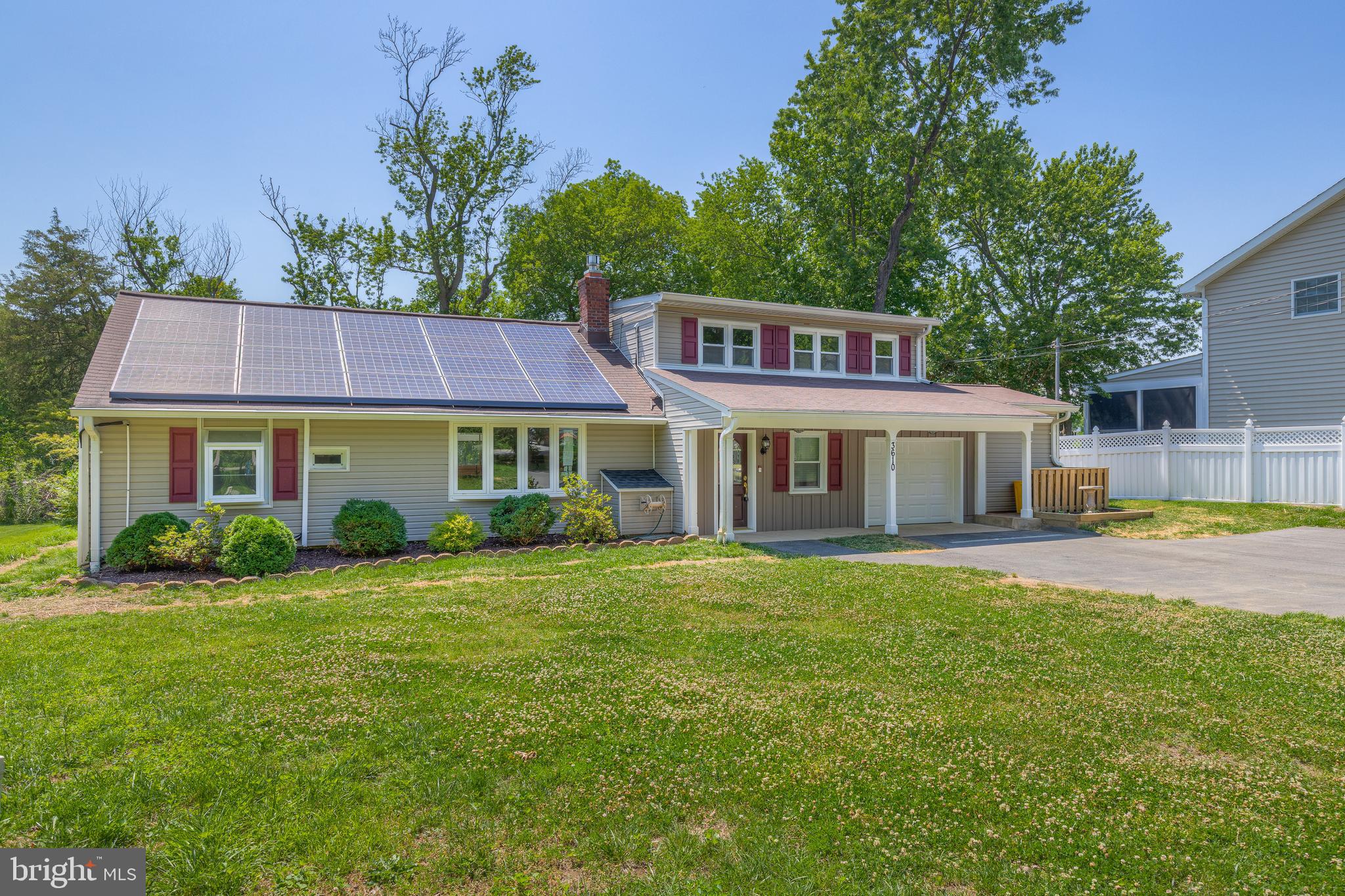 LOCH HAVEN BEACH - Residential