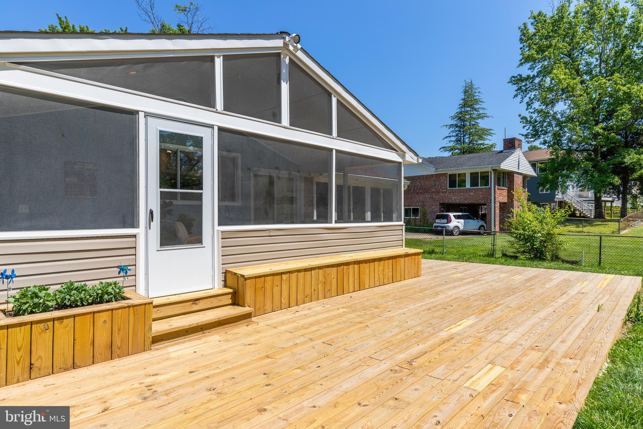 LOCH HAVEN BEACH - Residential