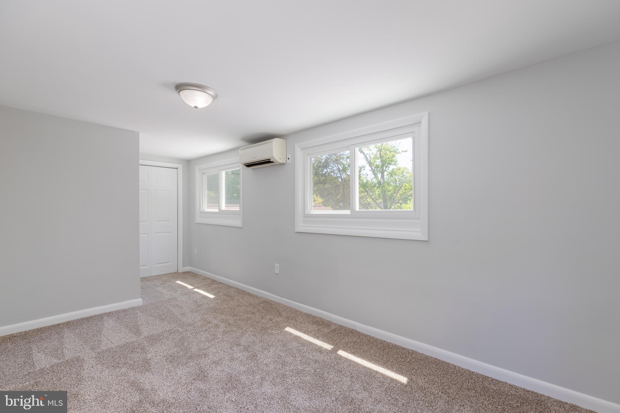 LOCH HAVEN BEACH - Residential