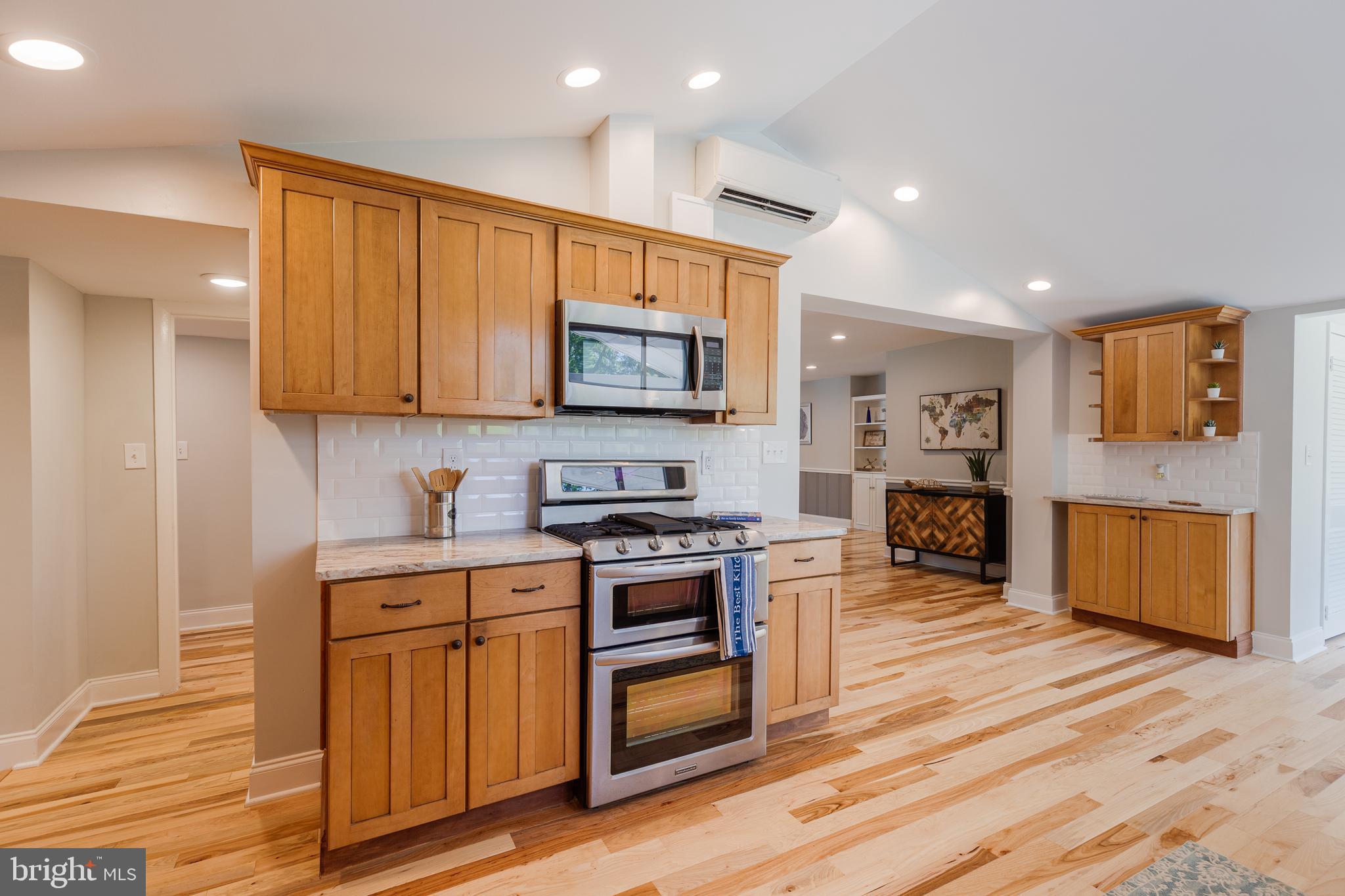 LOCH HAVEN BEACH - Residential