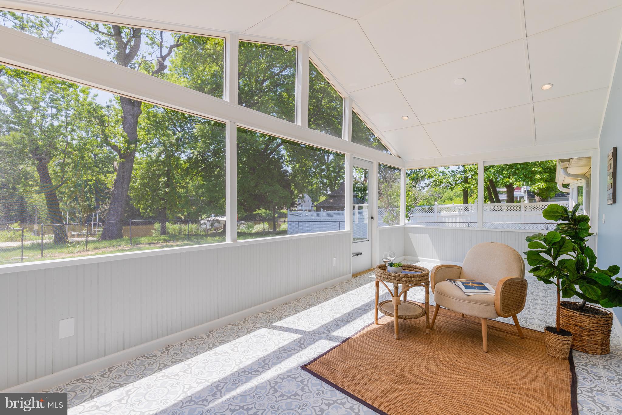 LOCH HAVEN BEACH - Residential