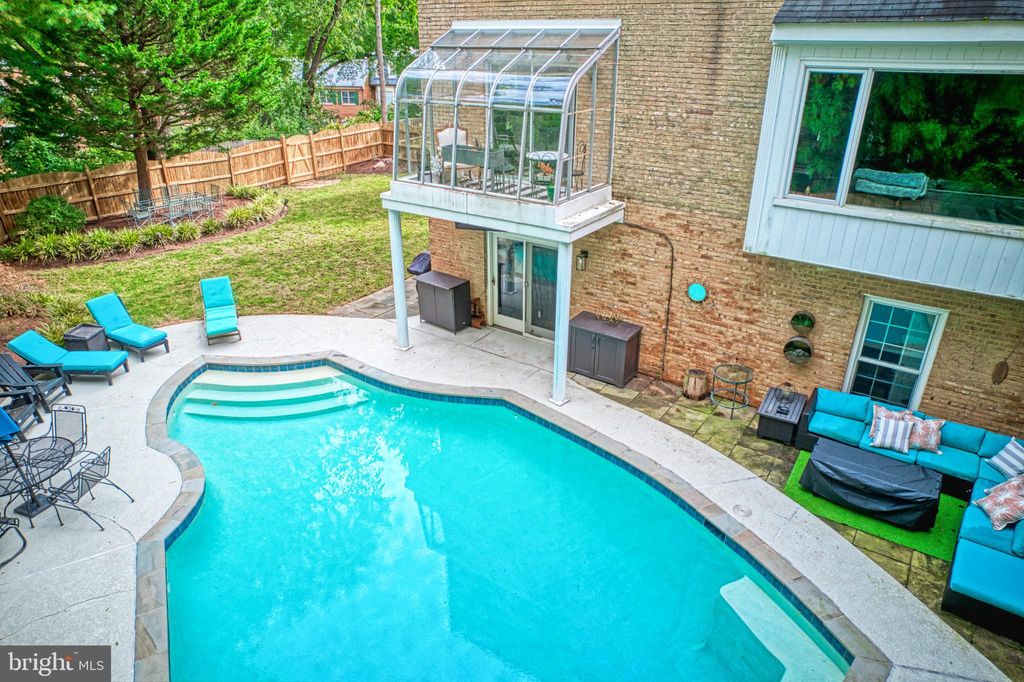 Photo of 706 Blueberry Hill Road, MCLEAN, VA 22101 (MLS # VAFX2274870)